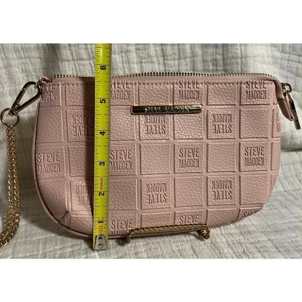 Steve Madden Wristlet in Pale pink
